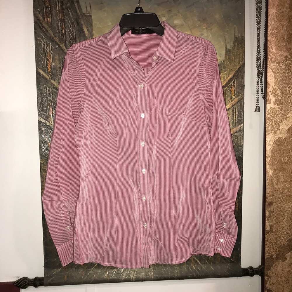 Woman’s bundle dress shirt